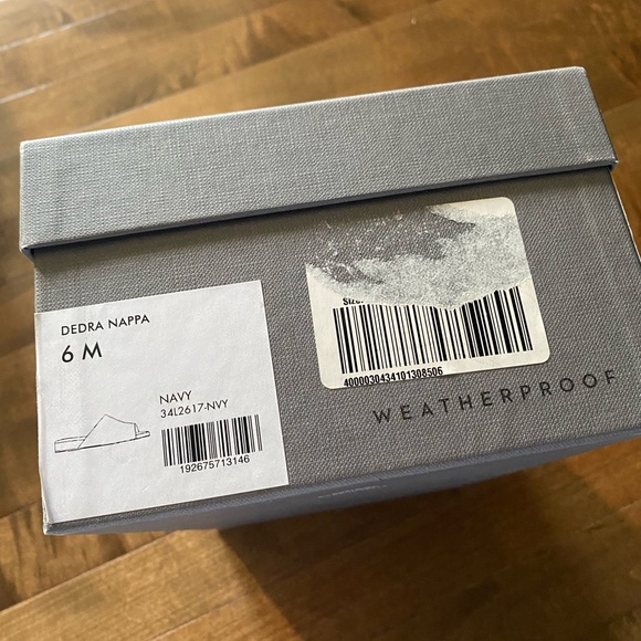 Aquatalia Italian Leather “Dedra Napa” sandals - Picture 4 of 4